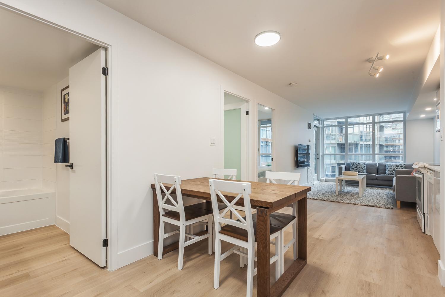 Cozy 2Br Close To Cn Tower & Harbourfront Торонто Экстерьер фото